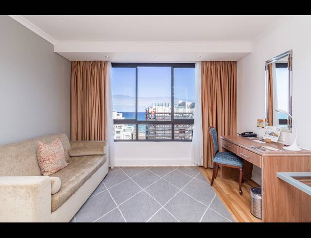 1 BEDROOM APARTMENT SOLD IN BANTRY BAY
